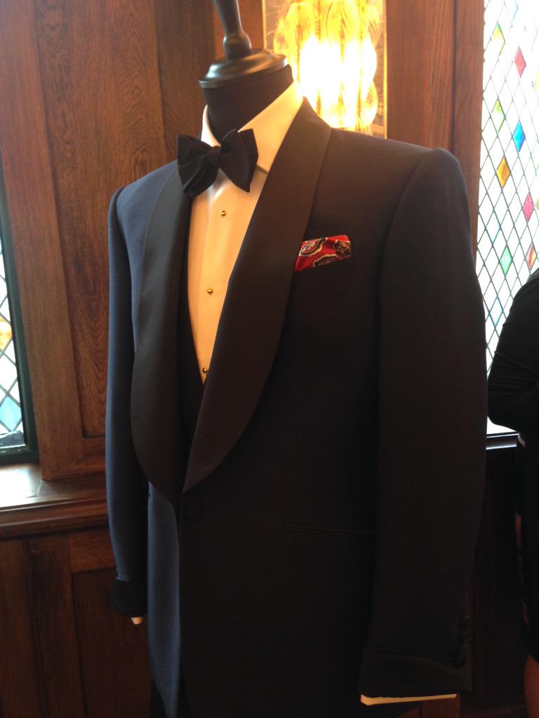 beigemaguk's tweet photo. #chesterbarrie presentation at The Ivy. #LCM http://t.co/KhwtSICB3X