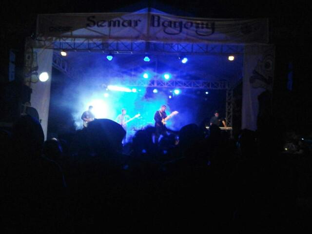 Lagu terakhir nih dari "pagi yang indah" makin pecaah bae #posesif2015 #SEMARBAGONG2015 <a href="/POSESIF2/">Posesif UNSOED 2015</a>