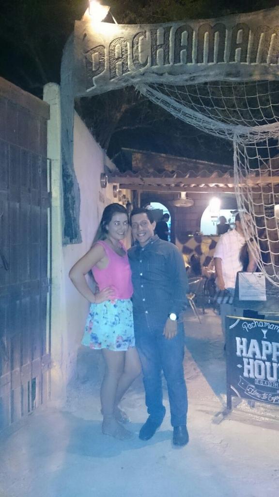 DINACLAVIJO's tweet photo. Con mi amor en #taganga http://t.co/j99Wb1q3de