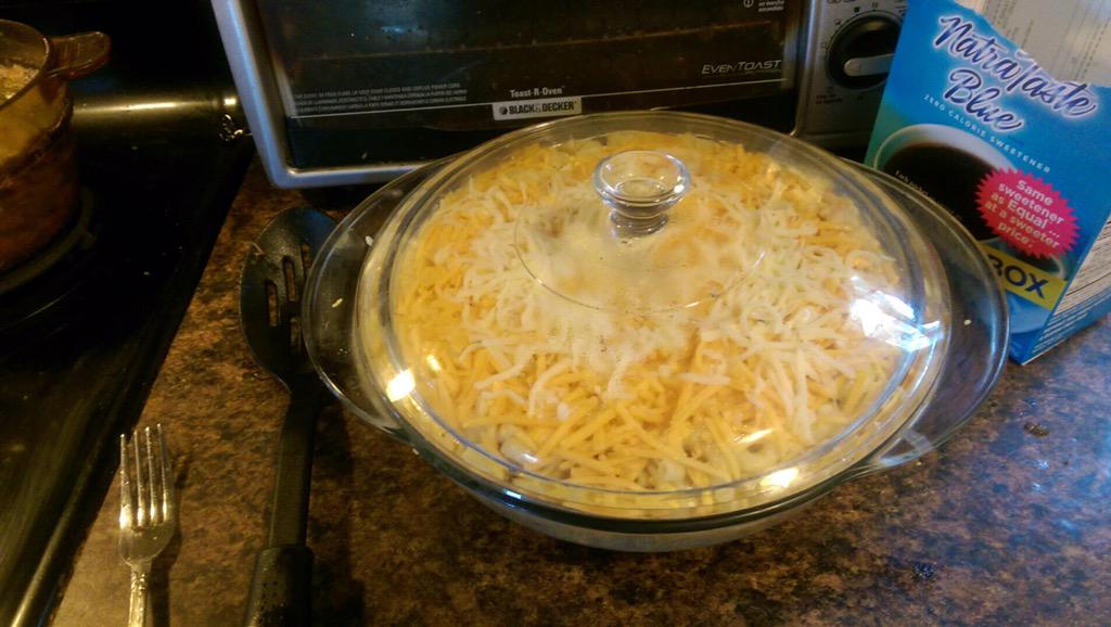 TheAngryGrandpa's tweet photo. AND MAC AND CHEESE!!!!! http://t.co/aEXspR6J33