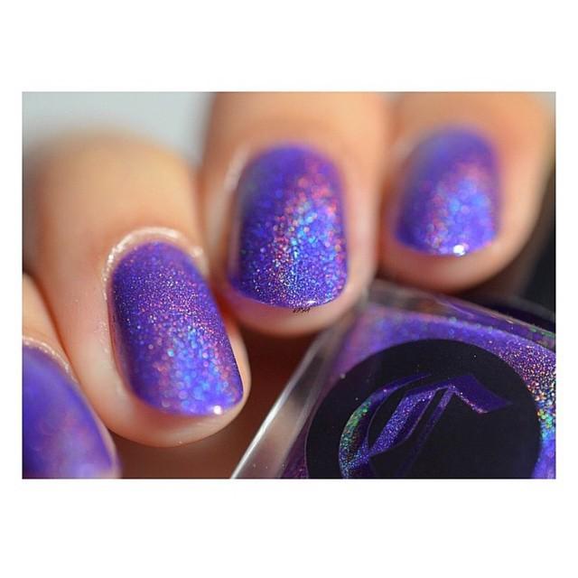 cirquecolors's tweet photo. 🍇 CONCORD #sojuicy - part of our holographic #JuicyCollection - swatched by @__erya__
Our… http://t.co/q1c2bmWQdl http://t.co/oTnq5UX1p7