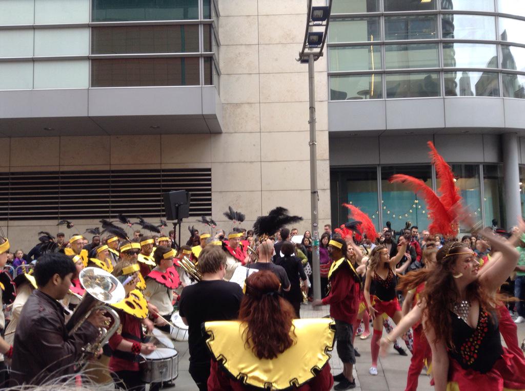 ManCityCouncil's tweet photo. Brilliant music &amp; dance from the excellent Manchester School of Samba #McrDay http://t.co/yG3eGMOrUz