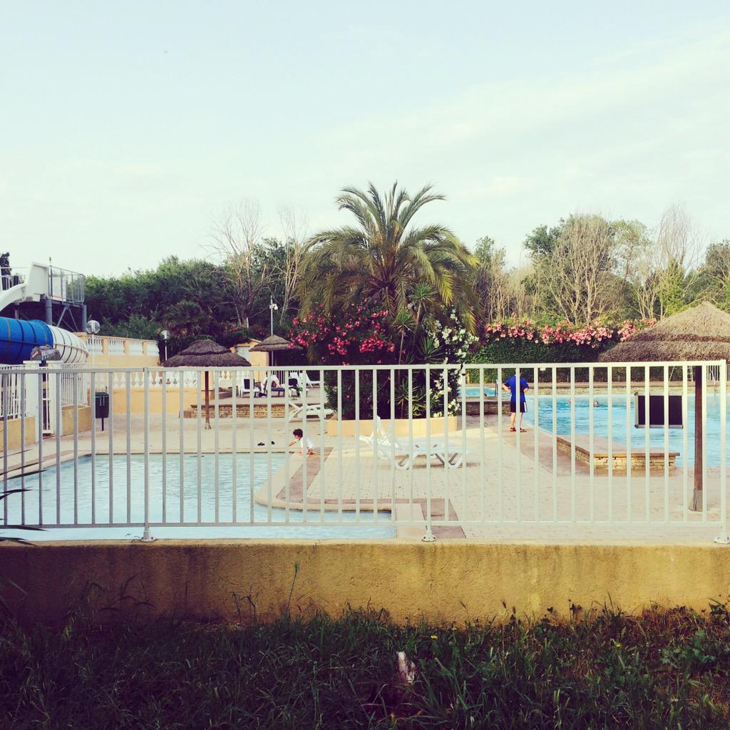 outfit_d's tweet photo. #vacances#antibes#sud http://t.co/oSxRXLFSuV