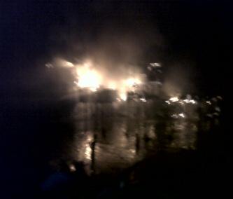 Kebakaran dikuin 4 buah rumah -H,alim, 1 rumah trbakar -Arul, 2 buah rumah trbakar -Almarhum H,ogok, 1 rumah trbakar