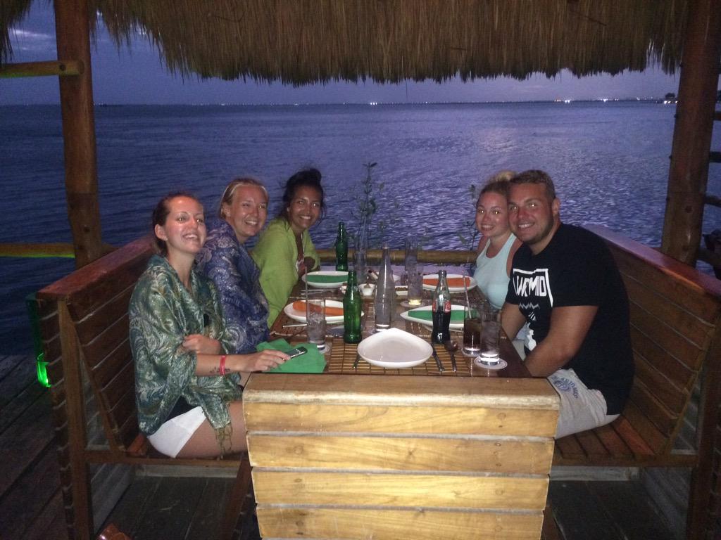 ChrisKent91's tweet photo. Dinner on the lagoon 😏 http://t.co/bs9E72Lw7Z