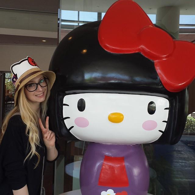 AgnesGarbowska's tweet photo. Hello, Hello Kitty.
#hellokitty #sanrio #hellokittyexhibit #kitty #cute #kawaii http://t.co/Uu6mTc4UMW