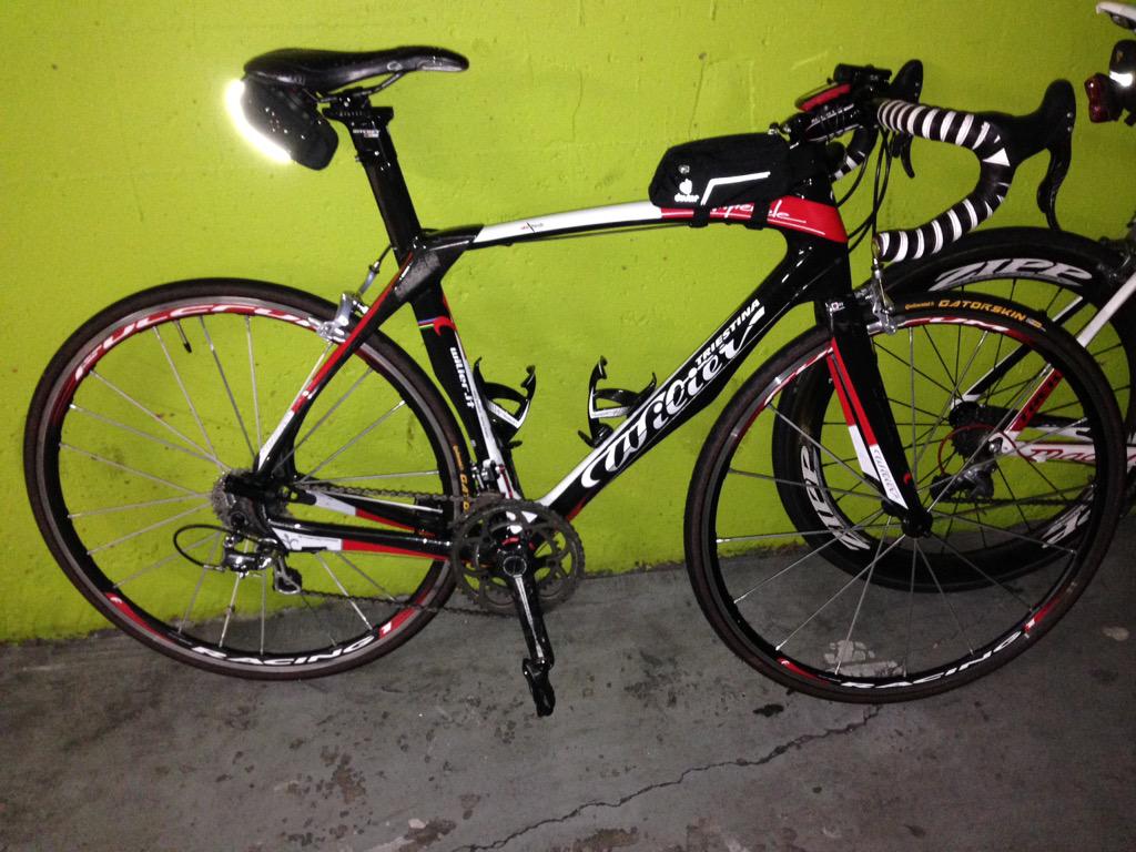 bandydaz's tweet photo. Bike put together in uber quick time - let's hope it stays intact when it gets moving at 0615! #350milestogo http://t.co/lyV5mcS9Pl