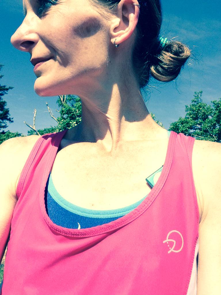 Alicia Eno in OnlyAtoms running gear