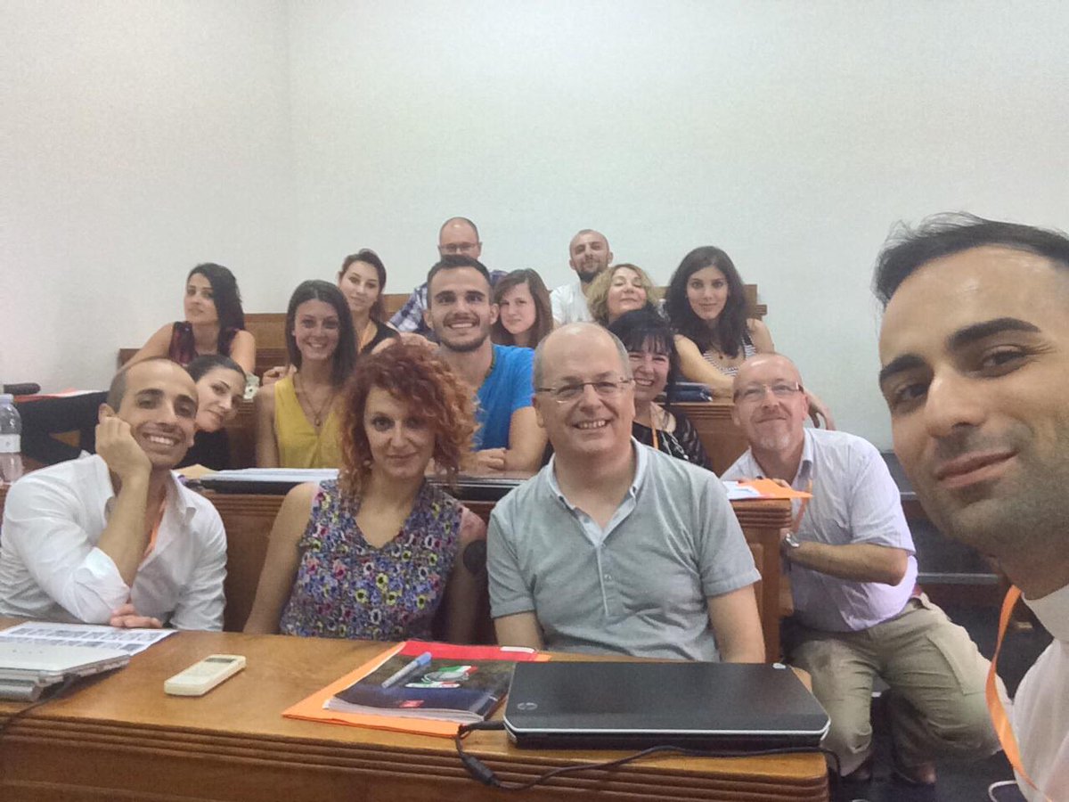 NicolaSchirruL's tweet image. NCS #Cagliari, #AnalisiScientificaDelleEspressioniFacciali! Giugno 15!
Classe brillante e stimolante, grazie a tutti!