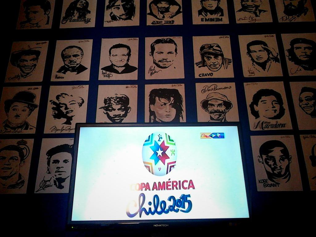 Gabota2's tweet photo. Vamos vinotinto #Vinotinto #VinotintoSomosTODOS #meridiano #CopaAmericaChile2015 #Venezuela #YoLeVoyAMiVinotinto http://t.co/pcsQcABqBr