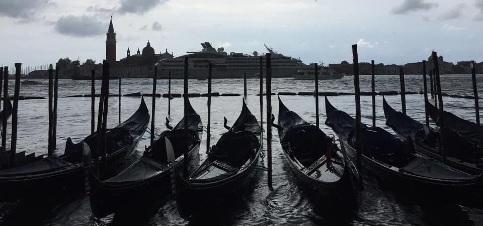 ponant_FR's tweet photo. Le #Lyrial à #Venise par notre fan Facebook ©Pascal Rocton http://t.co/V5uItKAcK0