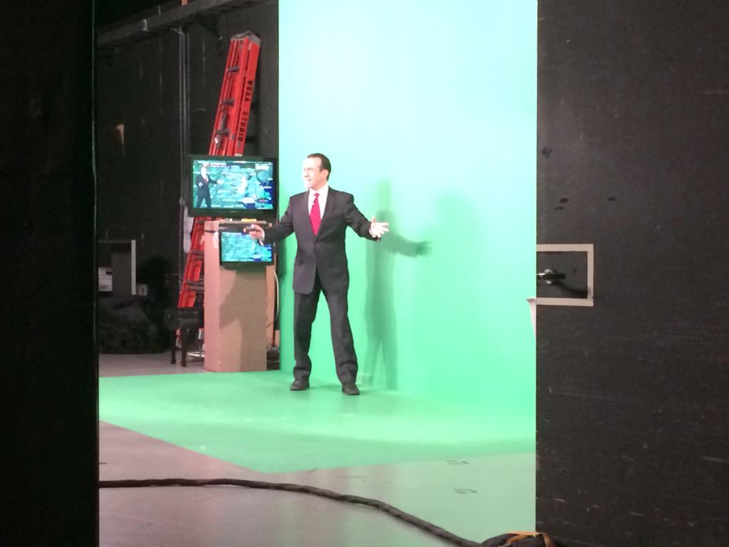 MsKateM's tweet image. An amazing #behindthescenes evening w/ @DebraAlfarone @wusa9 @APSDrew #thankful #ilovemyjob @APSDrewMusic