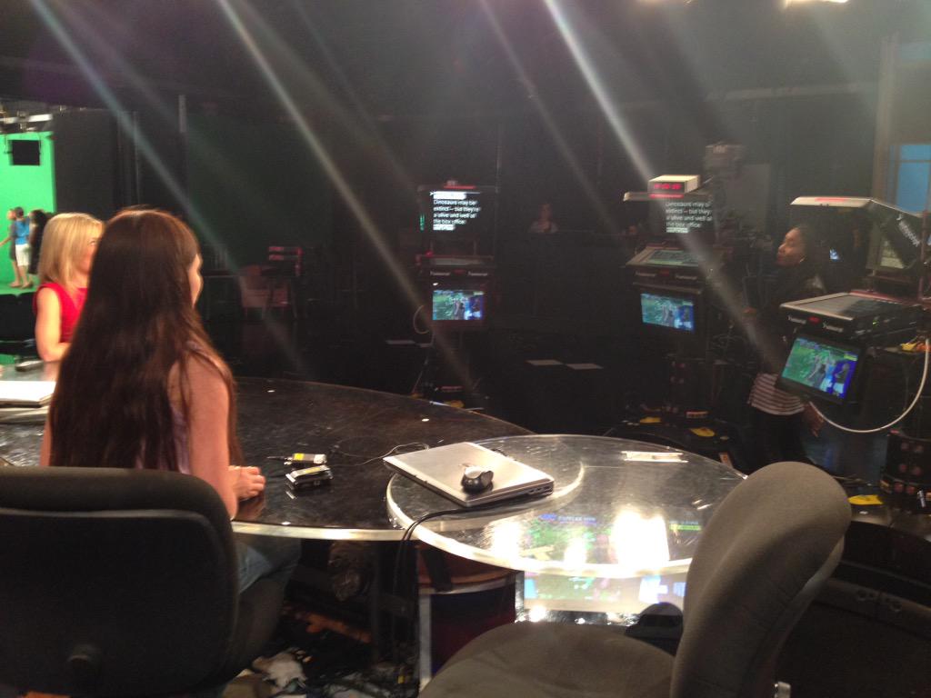 APSDrew's tweet image. Thank you @wusa9 @DebraAlfarone for giving @APSDrew students the full TV news experience @APSVirginia #apsisawesome