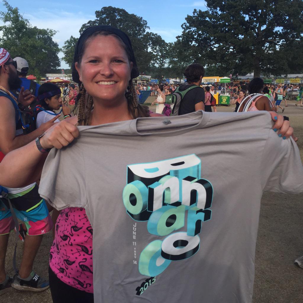 ROOMAGIC's tweet photo. @jakey_thesnakey spreading the #RooMagic with a #RooWish a stranger receive a free T-Shirt, #radiatepositivity y'all! http://t.co/Yf5Ufhzc1x