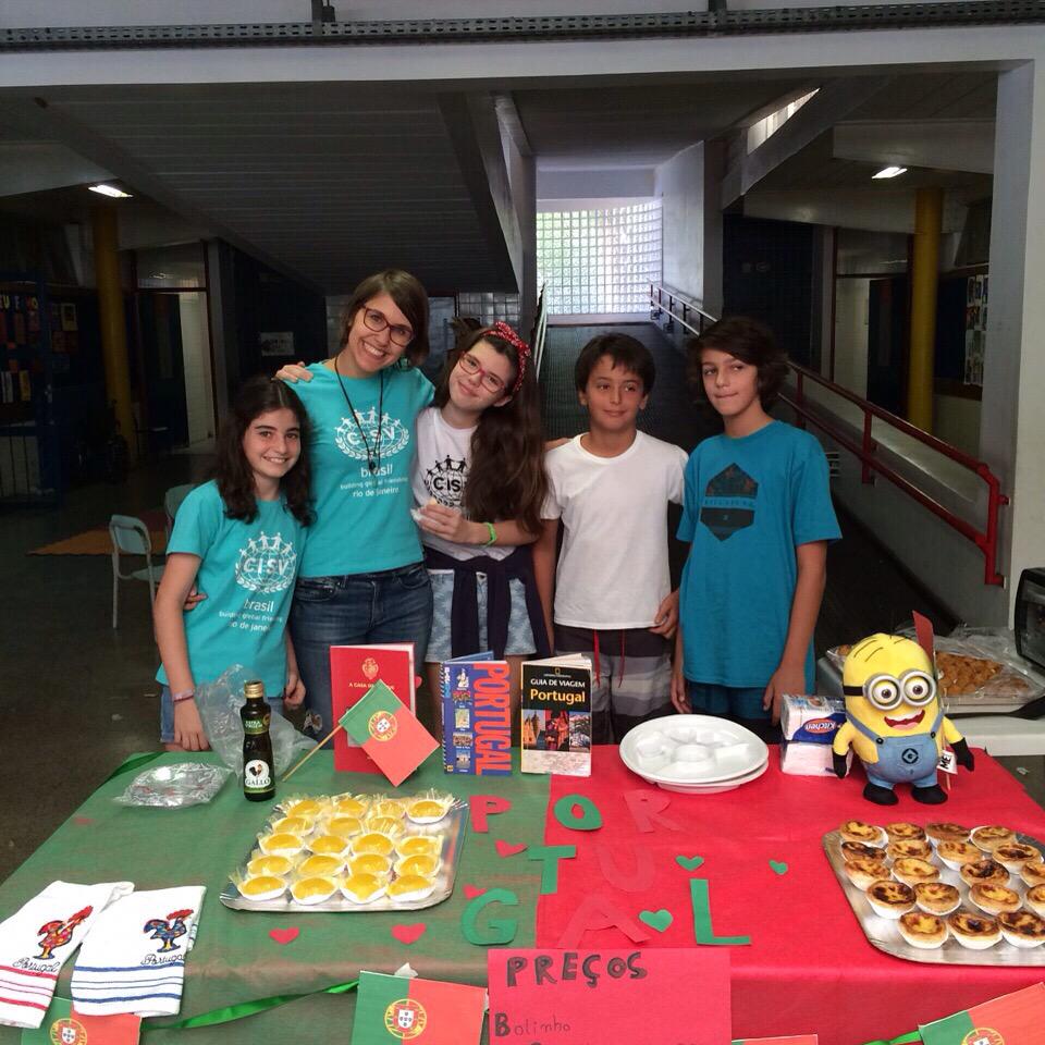 cisvrio's tweet photo. Village de Portugal ganhou o Domingão de hoje do #CISVRio! Parabéns e boa viagem para todas as delegacões! http://t.co/5FlB7ukgYg