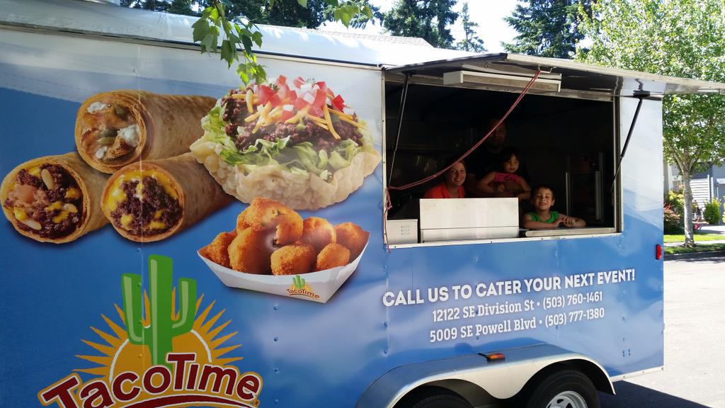 Any time is <a href="/TacoTime/">TacoTime</a> ! #CallThem! #YummyFood #AwesomePeople! #PortlandFoodTrailer