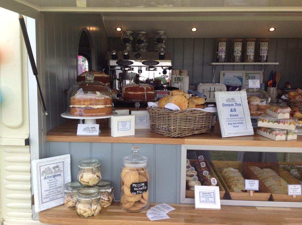 BakeryBluebell's tweet photo. Great weekend @AliveVDubbin selling lots of delicious cakes to lots of happy campers #BakeryBluebell #cakes #yum http://t.co/GB7rbKzjzt