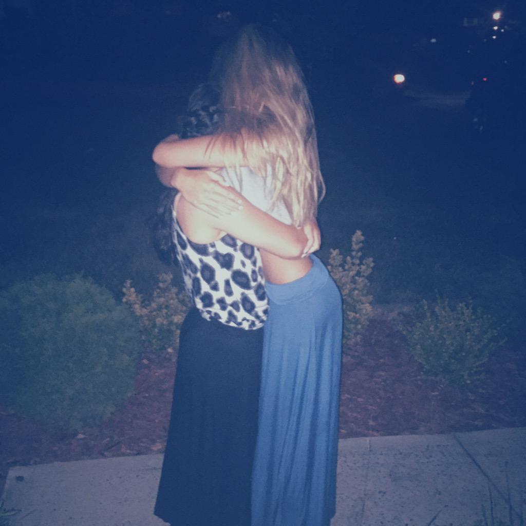 I can't believe I'm moving.. I'll miss you best friend😭