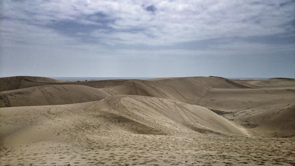 DarrenApps's tweet photo. @sonyxperia #ican #Xperia #maspalomas sand dunes http://t.co/mu0DWQ90Im