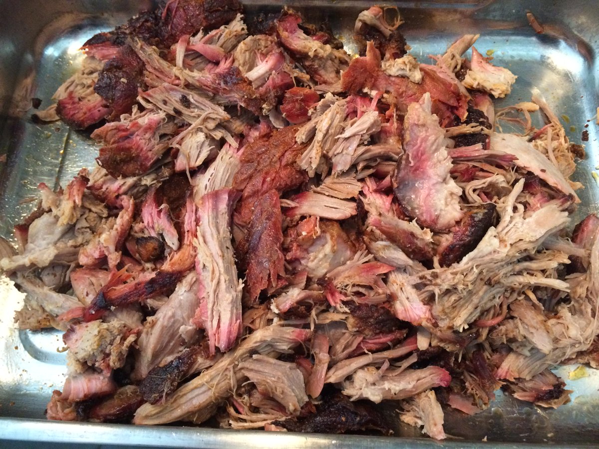 DadLunatic's tweet image. Da fällt mir auf, das Finale schuldig geblieben zu sein… #BBQ #pulled_pork  Scheisselecker, kam allseits BESTENS an: