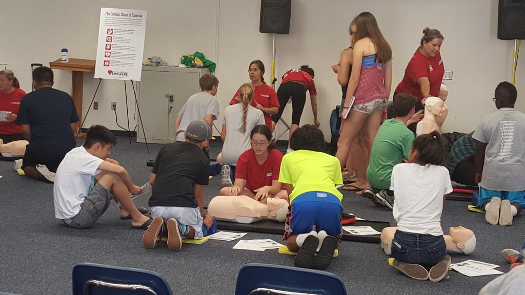chrisssstyy's tweet photo. Chelsie & Sean learning #CPR and #AED placement #PreventSCA ❤ #ScreenYourTeen @EPSaveALife @crHapa http://t.co/59mTpAsBVC