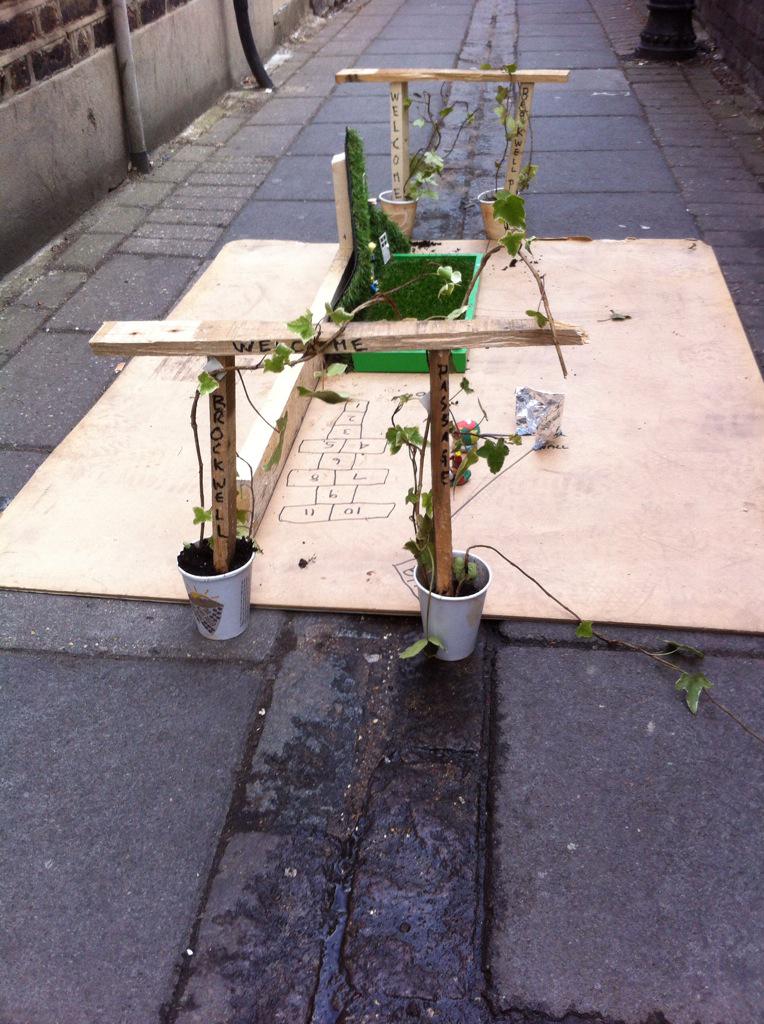 noelito's tweet photo. Prototyping a festival of Brockwell Passage #hackyourborders #ospsd http://t.co/dFrKq1Xju6