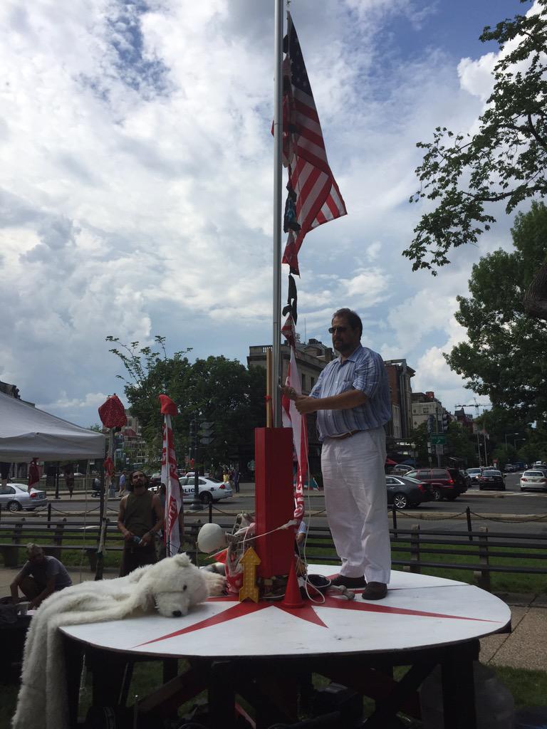 DCMJ2014's tweet photo. .@SenPaulStrauss is raising the 51 star American Flag! #DCFlagDay #FlagDay2015 #FlagDay #FreeDC #DCLibertyPole http://t.co/5PGSUESFuw