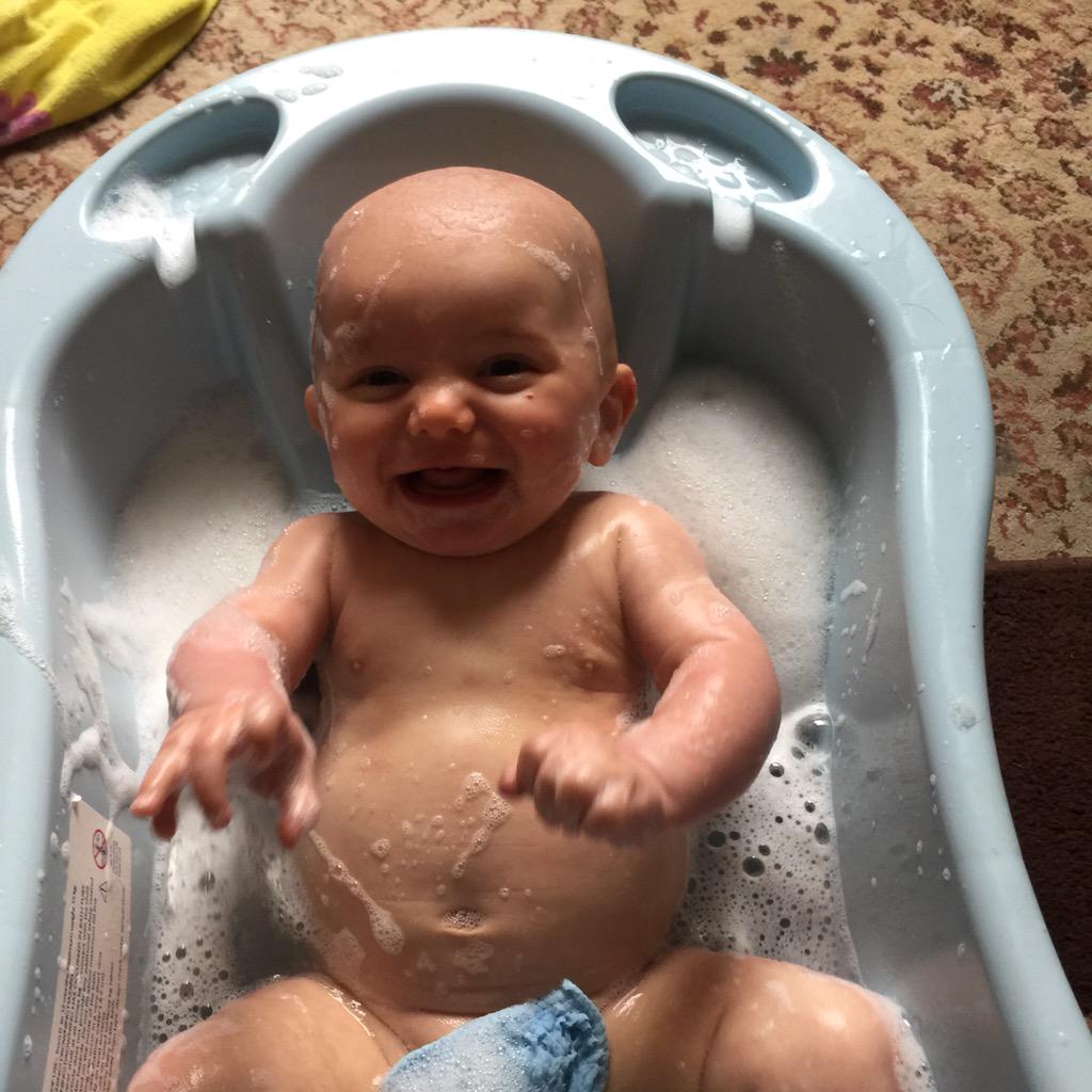 smashlaw's tweet photo. Little beauty this lad #love #my #boy #daddy'sboy http://t.co/7EFPDrJqTz