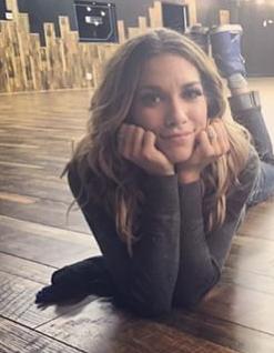 Allisonbxdazz's tweet image. Which one should I make my icon? Or should I make the first one my icon and the second one my header?