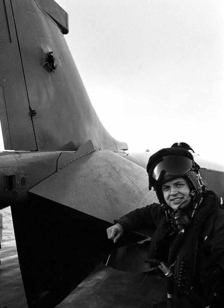 Chris_Grigg1987's tweet photo. Please RT this incredible tweet to @falklands_utd, that fought for our freedom  https://t.co/RDOMc2lXbj. http://t.co/j9oXqT76IL