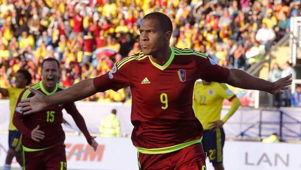 NicolasMaduro's tweet image. Gran Victoria de Venezuela...Que demostración de coraje,muchachos sigan pa'lante que los apoyamos con el Corazón...