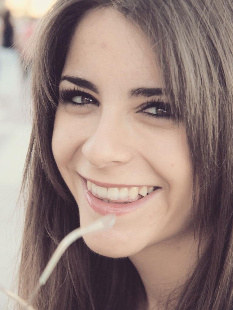 PaulaVLV's tweet photo. "La vida es una lenteja o la tomas o la dejas" Eso sí, si la tomas, que sea con una sonrisa. http://t.co/bWvrhyQRvb