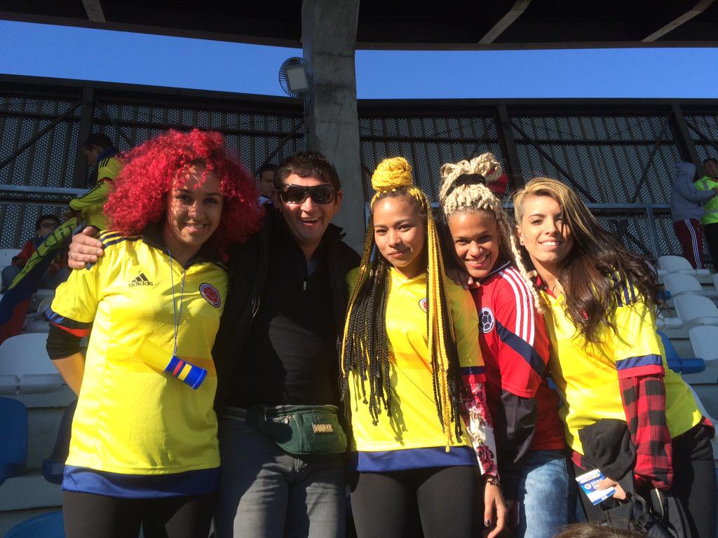 parcem's tweet photo. Esperando el partido http://t.co/LMqr7uWWBe