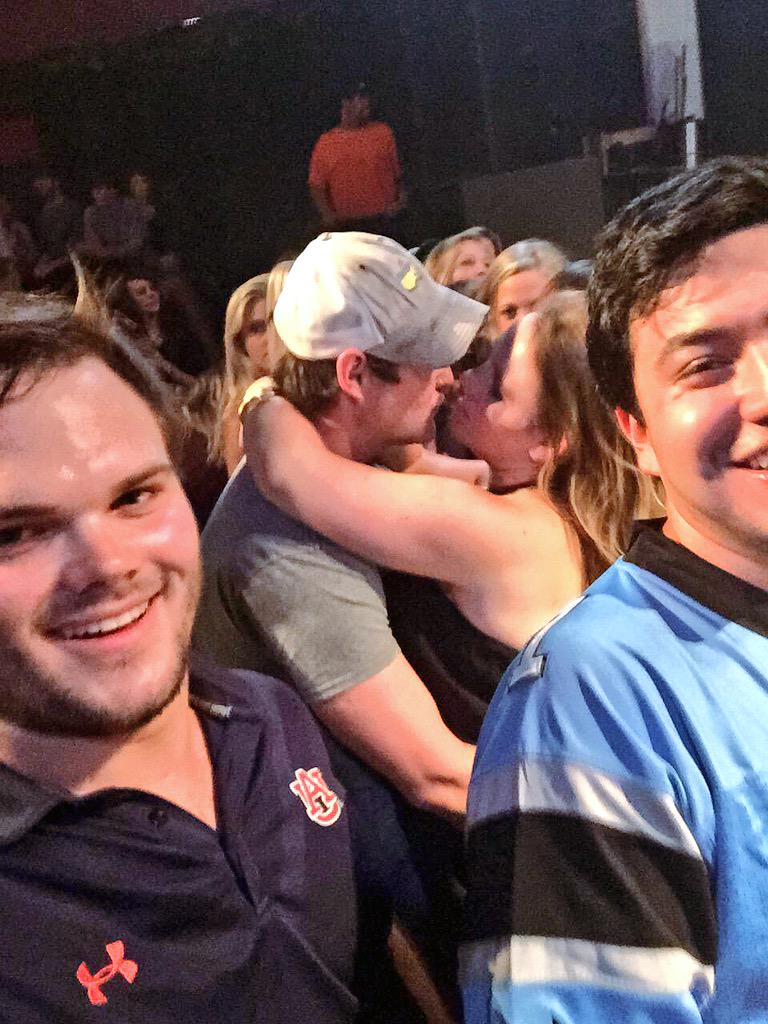 Tiger_Makeout's tweet photo. Cheers to the freakin weekend #tigermakeout http://t.co/Bm5Gmjxush