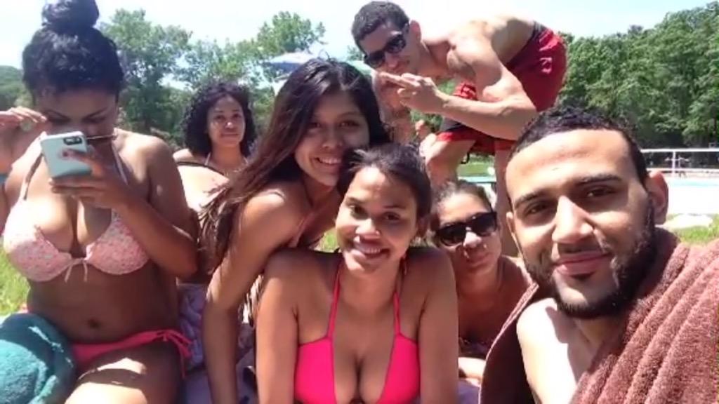 lovedayax3's tweet image. @Thaliaaaaa__  because it's still her birthday weekend @Thaliaaaaa__  #missingE