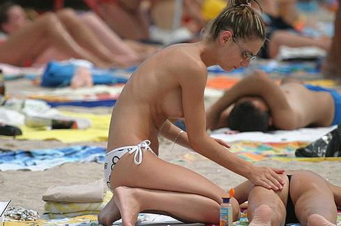 KellyPersonyksY's tweet photo. #like4like #adult #pic #voyeur http://t.co/XLPxhTqFxu