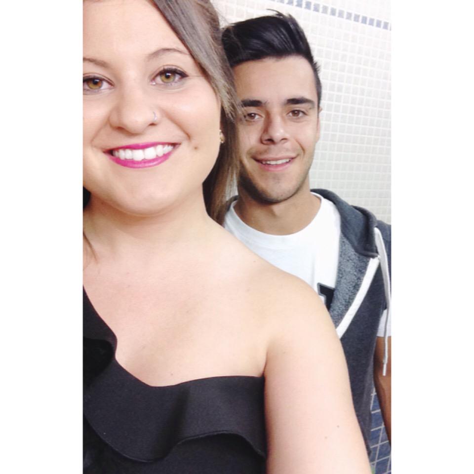 EstherMoreno95's tweet photo. Finde 🔟👌🏼💕💕 @LorenzoMonzo http://t.co/zKKdlv0l5u