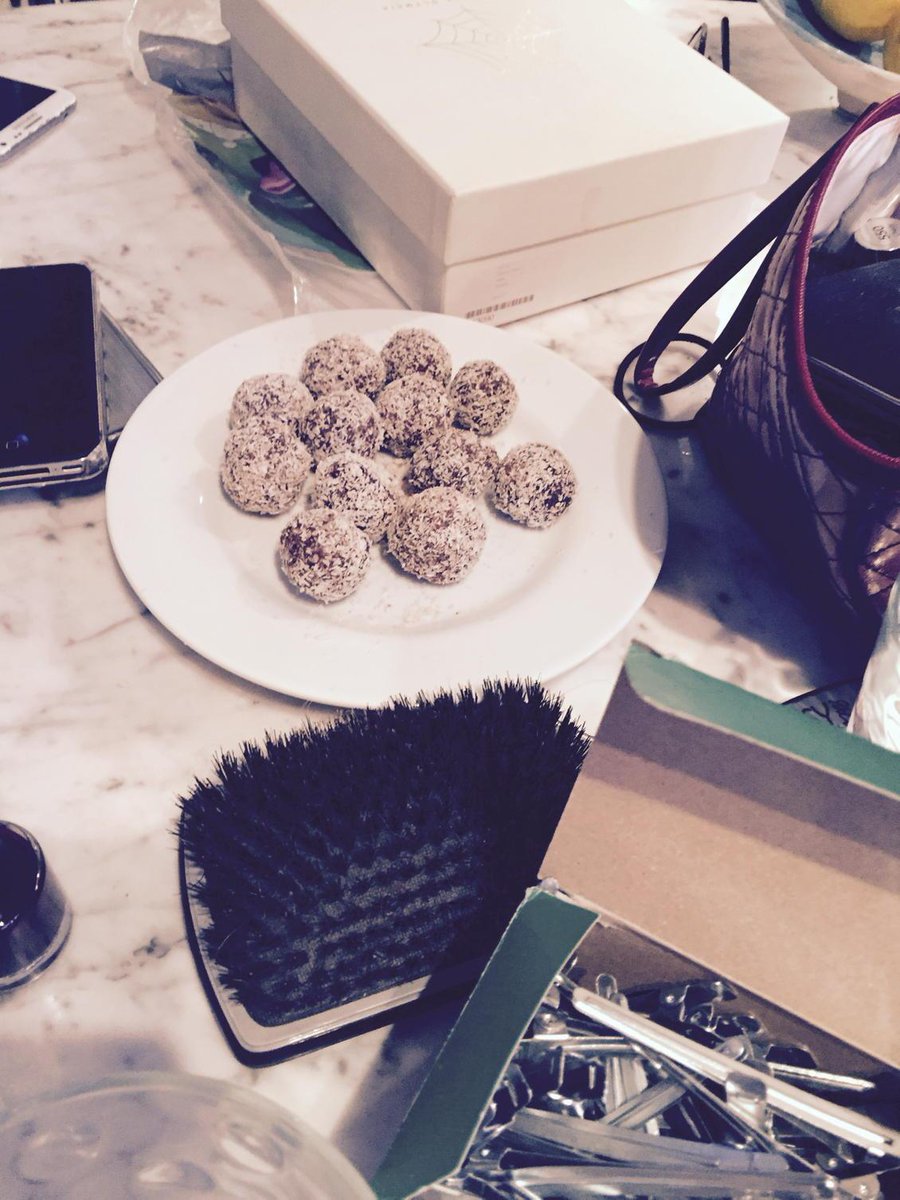 Bombones veganos para todo el equipo! #DreamTeam ⚽️ @xime_puig #MartinFierro2015