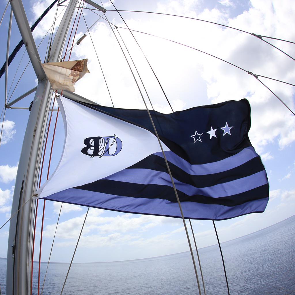 BW_District's tweet photo. It's #flagday | district conquered: Grenada #streetwear #bwdistrict http://t.co/JhqAiI6vRU