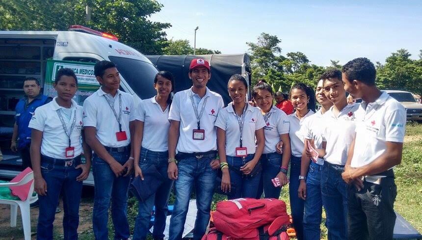 En la comunidad 9 de marzo, haciendo acompañamiento en brigadas de salud y al tiempo informando sobre el chicungunya.