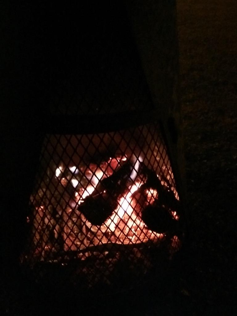 imurphy's tweet image. Do Riverwood get the prize for longest @streetfeast ?
Last embers from @ColeDanny brazen. Time to go in #StreetFeast