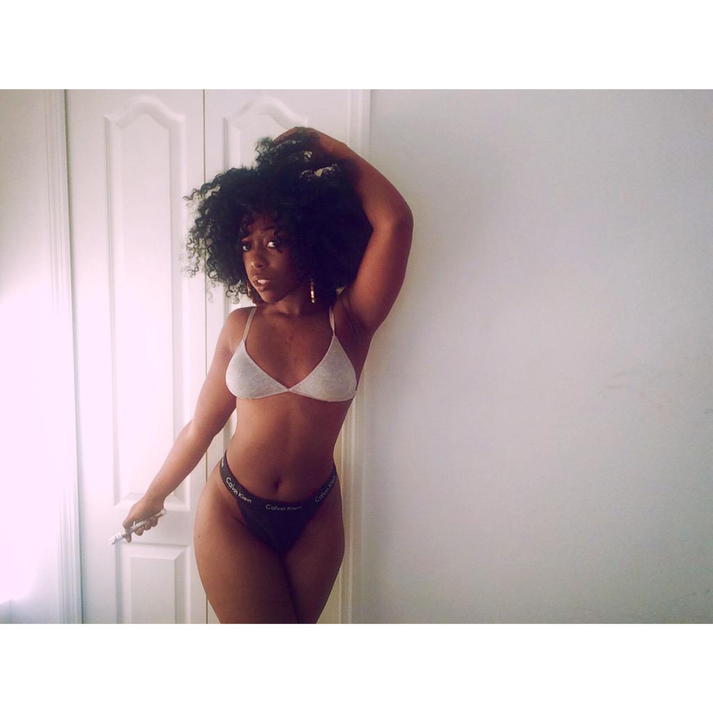 itswhittytittyy's tweet photo. @FoundBAE African American http://t.co/fUpqcIMfIJ