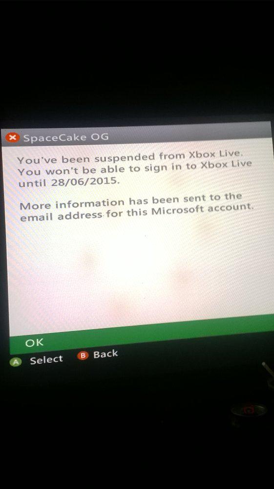 SpaceCakeOG's tweet image. Banned for 2 Weeks, Going to be inactive for that long @AkaiChapters @SawJezza @ShitDesigns @dZCatski