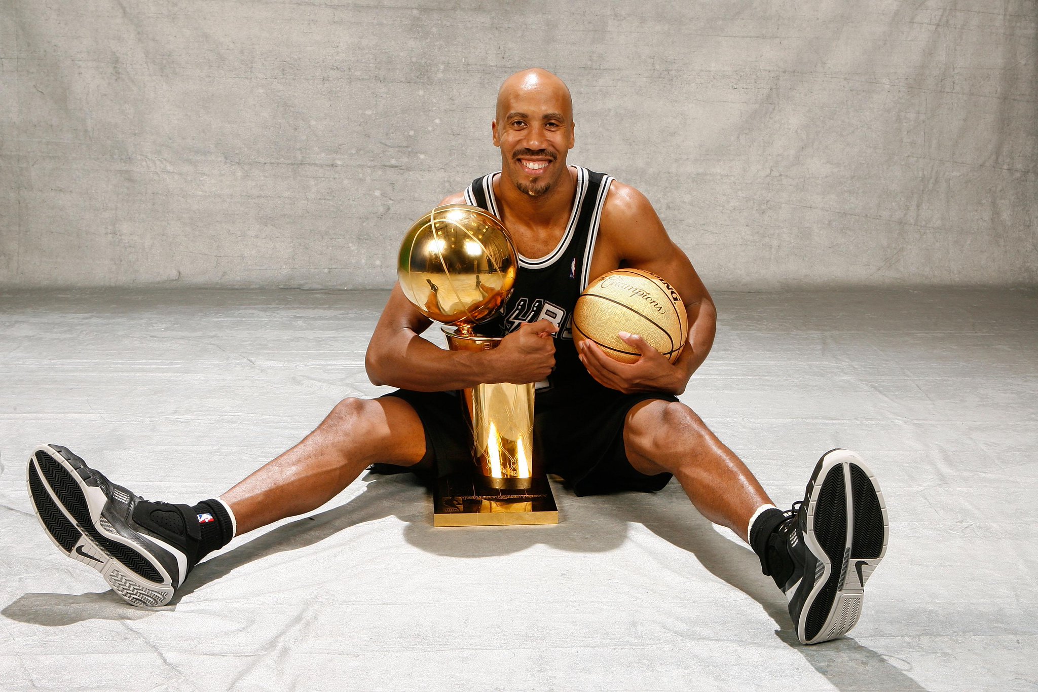 Happy Birthday to Bruce Bowen, who was signed as an undrafted FA by the in \97. 