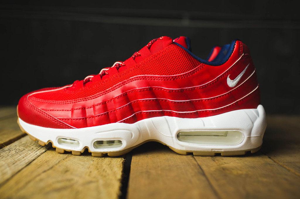 SneakPosts23's tweet photo. Detailed look at the Nike Air Max 95 PRM "Independence Day" 

More photos available here -> http://t.co/PFQqMdZCf6 http://t.co/cmgi3gS6g9