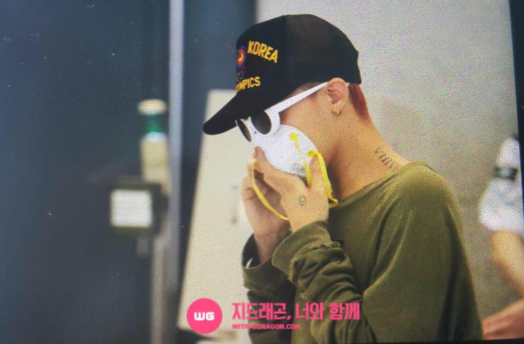 [15/6/15][Pho] BIGBANG @ sân bay Incheon trở về từ Hồng Kông CHg5wLXVAAEwtii