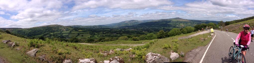 lefour2014's tweet photo. Great support from the people of Wales yesterday #velothonwales  those memories will last a lifetime http://t.co/ppteUvhVYh