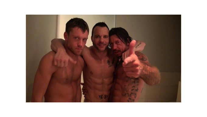 banging it out w/ buddies #sewperman #ScottB and @raydaltonxxx new scene coming soon #muscleboys #gay
