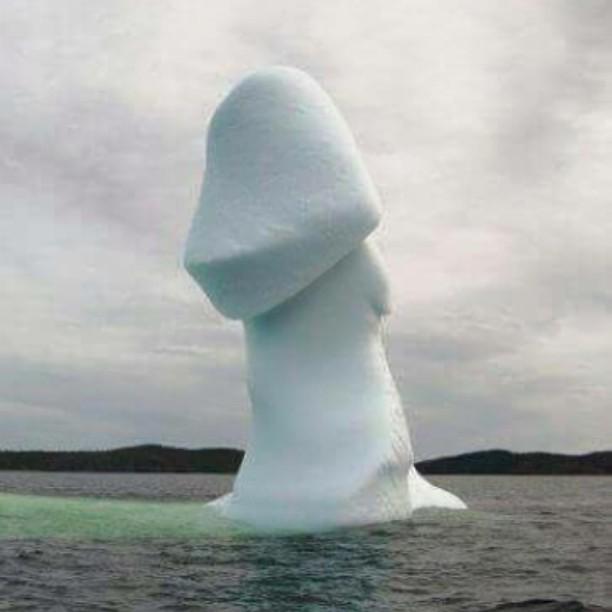 NathanMonteith's tweet photo. I think once we all just decide, and agree, what this iceberg looks like, we'll all be abl… http://t.co/B9TVglaUl0 http://t.co/VLvHAu8KTu