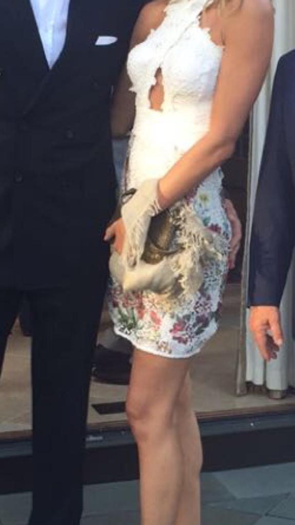 LimNeeson's tweet image. Kings to King things #HandPlacement #TB12